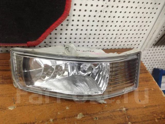 Фара противотуманная Toyota Camry ACV30 04-06г