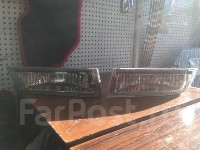 Комплект противотуманных фар Toyota Corolla Altis 2000-2003г