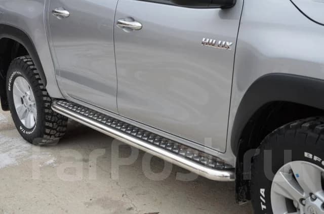 Подножки итальянская нержав. сталь Toyota Hilux