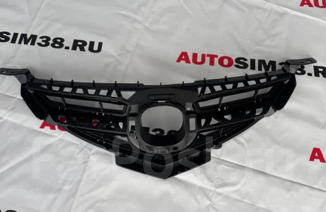 Решетка радиатора внутр часть Mazda 3 07-/TW/SD