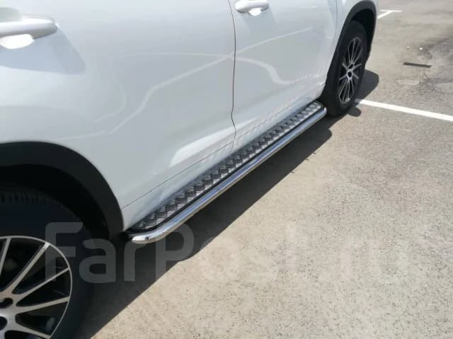 Подножки итальянская нержав. сталь Toyota Highlander